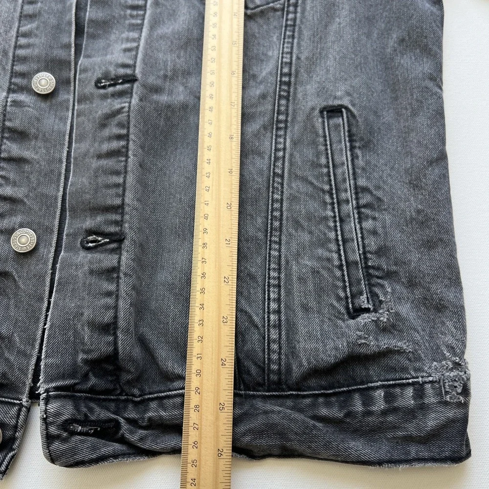 Levis Trucker Jacket Mens L Faded Gray Black Cotton Denim Distressed Workwear